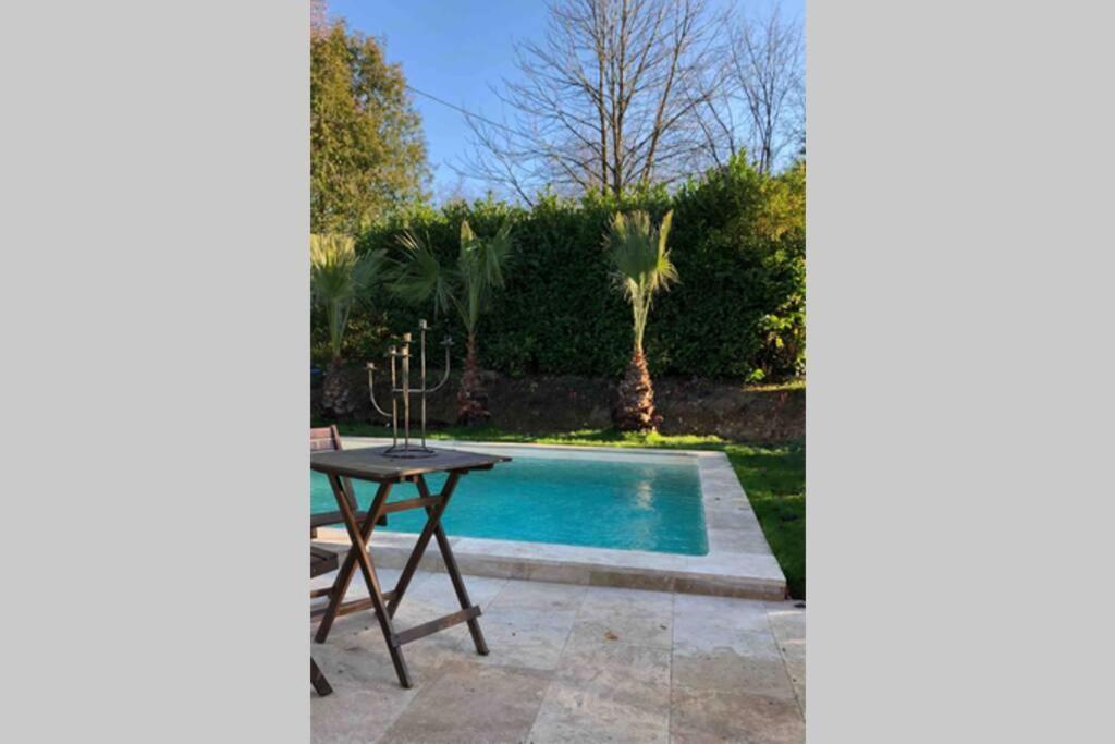 Cottage Normand Avec Sa Grande Piscine Chauffee Toute L Annee Sur Parc Arbore Et Clos En Plein Coeur De La Campagne Adapte Aux Kids Et Dog Friendly Saint-Antonin-de-Sommaire Exterior photo