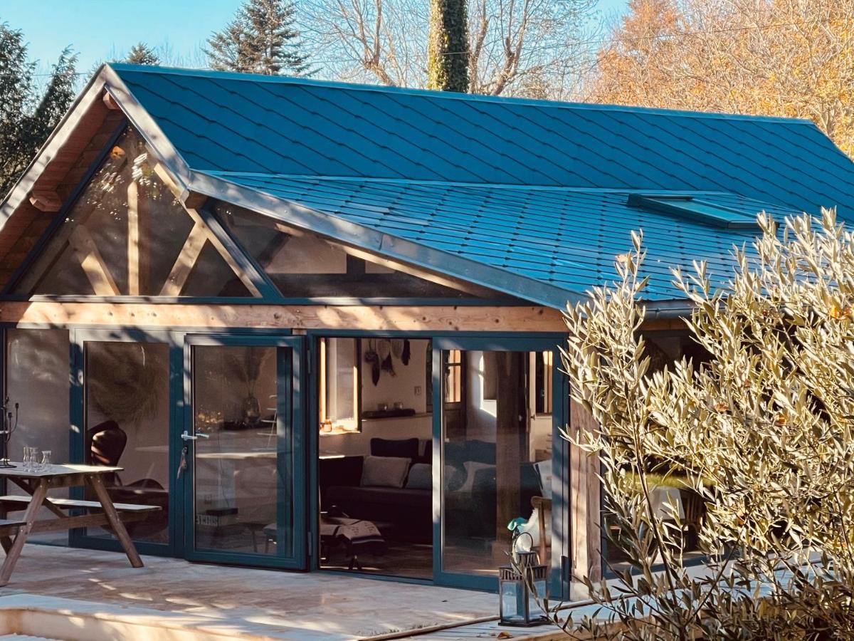 Cottage Normand Avec Sa Grande Piscine Chauffee Toute L Annee Sur Parc Arbore Et Clos En Plein Coeur De La Campagne Adapte Aux Kids Et Dog Friendly Saint-Antonin-de-Sommaire Exterior photo