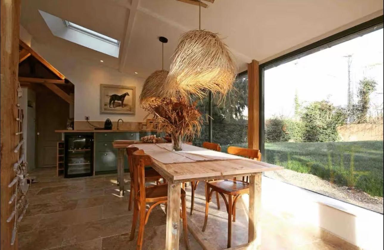 Cottage Normand Avec Sa Grande Piscine Chauffee Toute L Annee Sur Parc Arbore Et Clos En Plein Coeur De La Campagne Adapte Aux Kids Et Dog Friendly Saint-Antonin-de-Sommaire Exterior photo