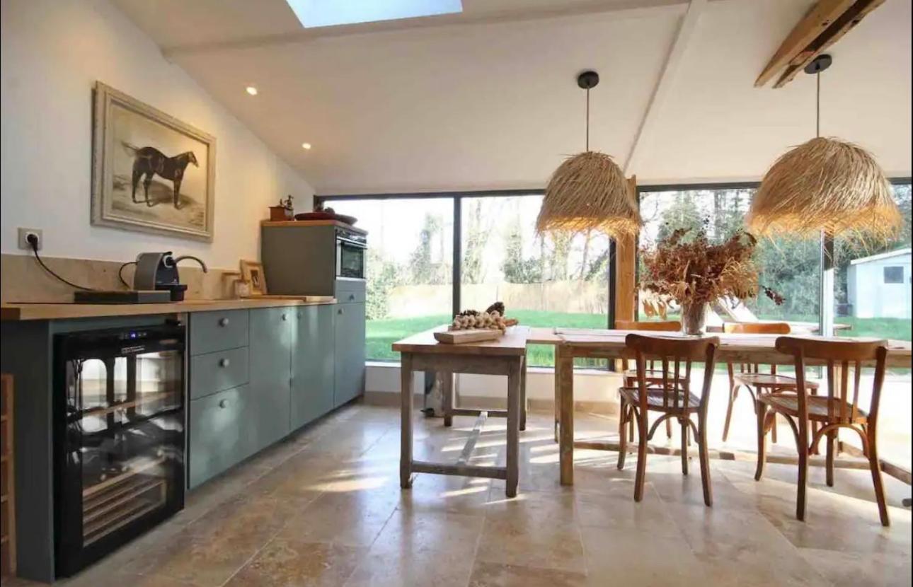 Cottage Normand Avec Sa Grande Piscine Chauffee Toute L Annee Sur Parc Arbore Et Clos En Plein Coeur De La Campagne Adapte Aux Kids Et Dog Friendly Saint-Antonin-de-Sommaire Exterior photo